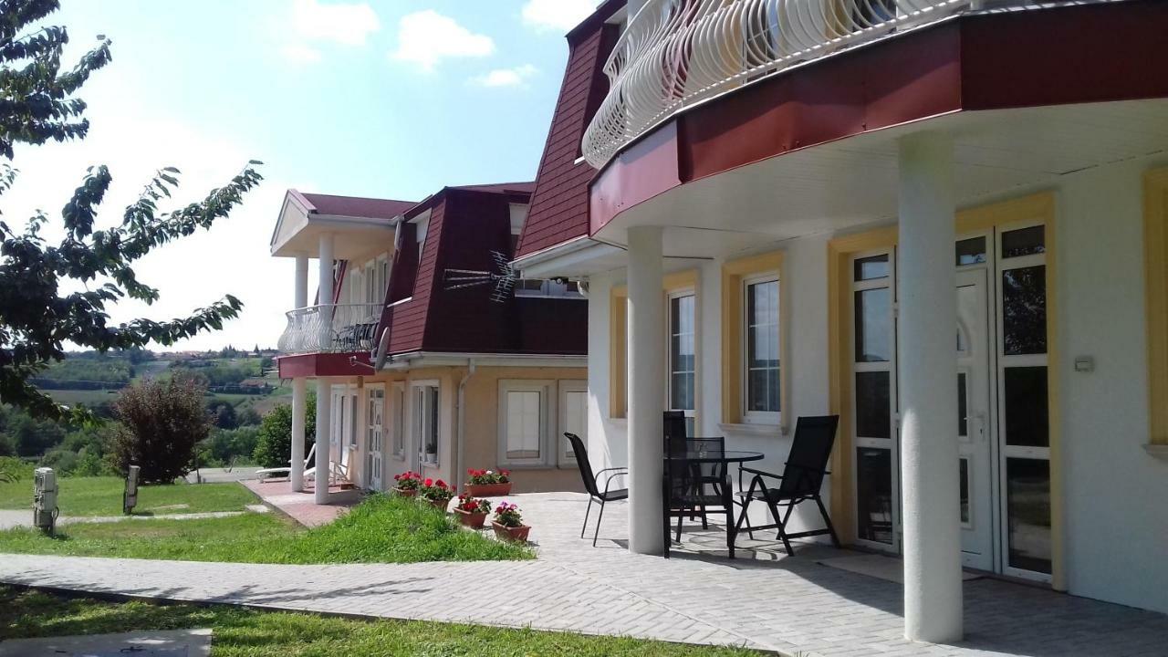Benelise Apartman Hévíz المظهر الخارجي الصورة